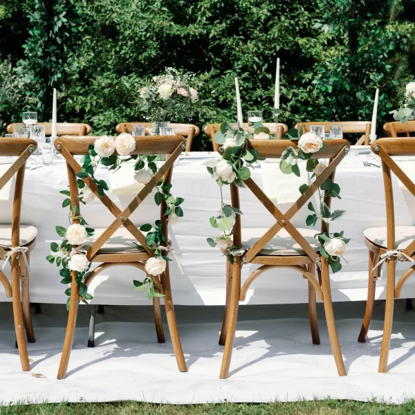 Location de chaises Crossback Canopia Solutions pour mariage anniversaire bapteme festival teambuilding